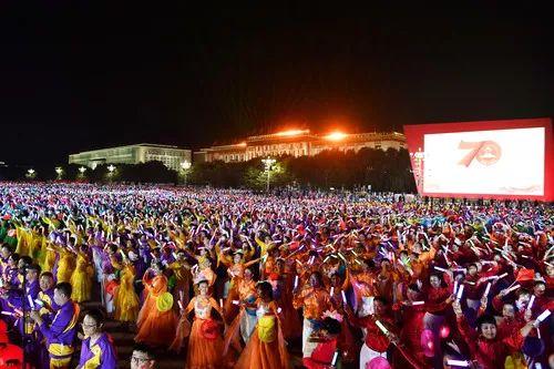 张艺谋团队详解国庆广场大联欢三大关键词