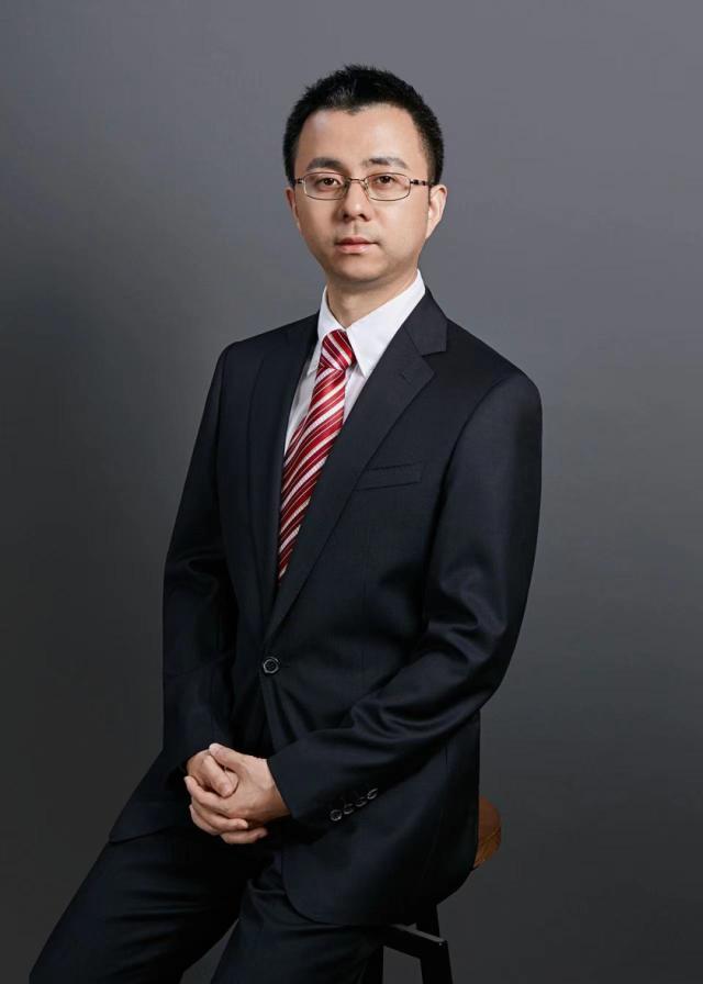 周应波：走在希望的田野上！